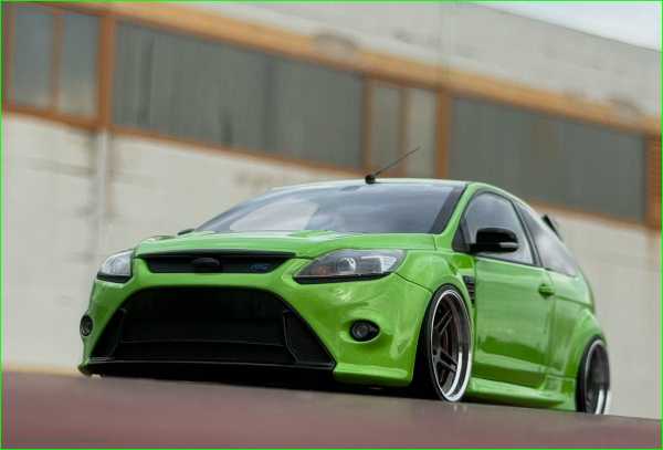 1:18 Ford Focus RS MK2 Green Edition Tuning inkl. OVP = RAR